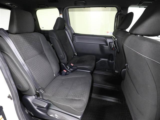 ノア ハイブリッドＧ　Ｒカメラ　エアロ　スマートキー＆プッシュスタート　ＬＥＤへッドライト　地デジ　イモビライザー　Ｗエアコン　パワーウインドウ　アルミ　クルコン　エアバッグ　横滑り防止　ＤＶＤ再生機能　パワステ　ナビＴＶ（20枚目）