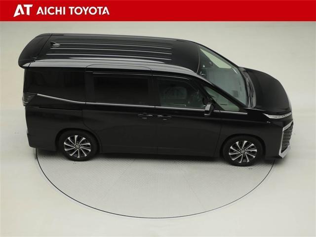 ヴォクシー ハイブリッドＳ－Ｚ　パワーウィンドウ　テレビ　ＤＶＤ再生機能　インテリキー　横滑防止装置　地デジＴＶ　アクティブクルーズコントロール　１オナ　フルオートエアコン　リアカメラ　エアバッグ　ＡＢＳ　１００Ｖ充電　ＷＡＣ　ＰＳ（15枚目）