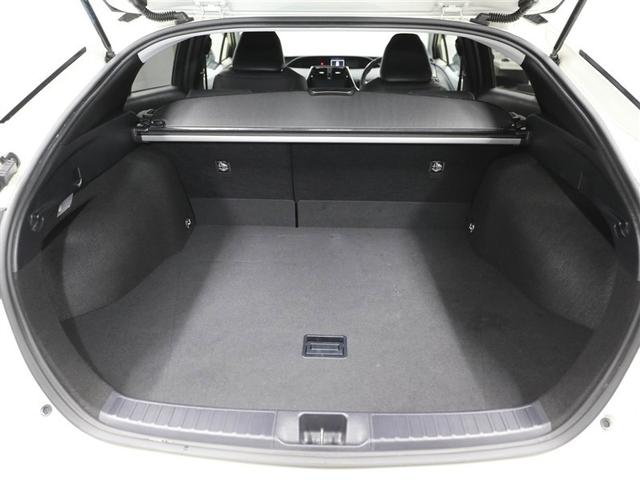 プリウス Ａプレミアム　黒革シート　ＬＥＤライト　地デジフルセグ　Ｒカメラ　スマキー　クルコン　メモリナビ　ＡＣ　ＥＴＣ　キーレスエントリー　ミュージックプレイヤー接続可　イモビ　アルミホイール　ＤＶＤ再生　サイドエアバッグ（21枚目）