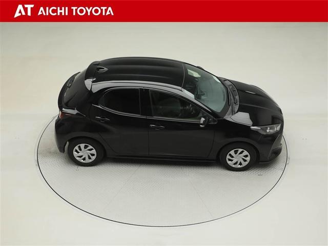 ヤリス Ｘ　ＰＣＳ　スマートキーシステム　元レンタカー　横滑り防止装置付き　ワイヤレスキー　バックガイドモニター　盗難防止　サイドエアバック　エアコン　Ｗエアバッグ　パワーウインドウ　ＥＴＣ付き　パワステ　ナビ（15枚目）