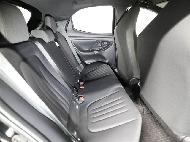 ヤリス Ｘ　ＰＣＳ　スマートキーシステム　元レンタカー　横滑り防止装置付き　ワイヤレスキー　バックガイドモニター　盗難防止　サイドエアバック　エアコン　Ｗエアバッグ　パワーウインドウ　ＥＴＣ付き　パワステ　ナビ（20枚目）