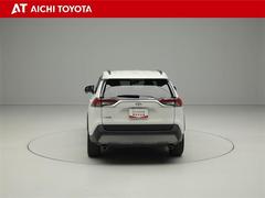 『ＴＯＹＯＴＡ認定中古車』は「まるごとクリーニング」で綺麗な内外装、「車両検査証」はプロによるチェック、買ってからも安心の「ロングラン保証」、３つの安心安全を標準装備したトヨタのブランドＵ-Ｃａｒです 5