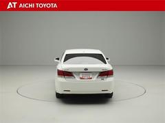 ハイブリッド車を買うならトヨタの『ＴＯＹＯＴＡ認定中古車』！保証は、初度登録年月より起算して１０年間、累計走行距離２０万キロ迄。更に、ロングラン保証が１年付で安心安全です♪ 5