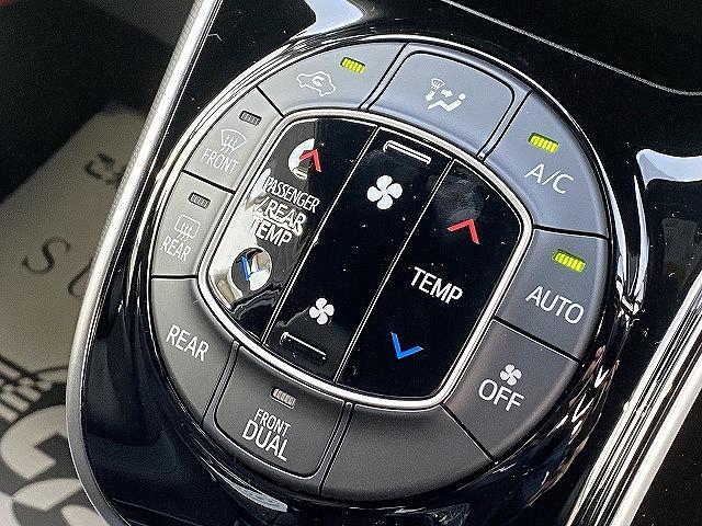 ZS 煌III 16インチアルミ クリアランスソナー 両側電動 衝突軽減 3列シート 7人乗り LEDヘッドライト フォグランプ スマートキー リアオートエアコン クルーズコントロール レーンキープ(31枚目)