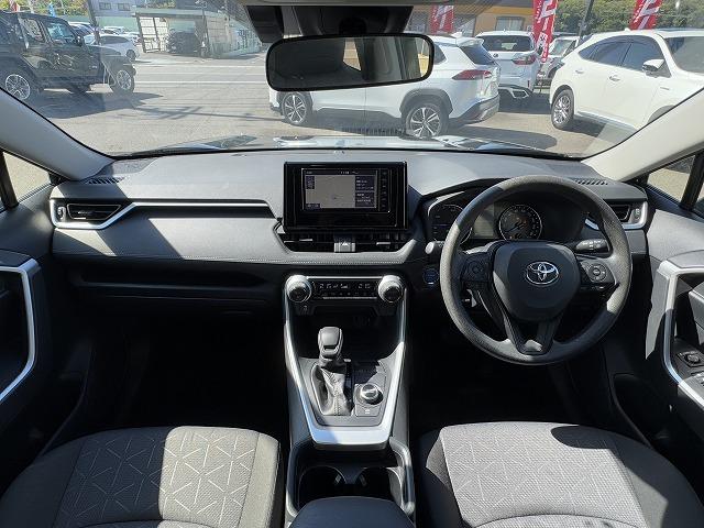 ＲＡＶ４ ハイブリッドＸ　１オーナー　レーダークルーズコントロール　純正ナビＴＶ　バックカメラ　ステアリングスイッチ　ＬＥＤヘッド　オートマチックハイビーム　電動パーキング　純正１７インチアルミ　スマートキー　オートライト（2枚目）