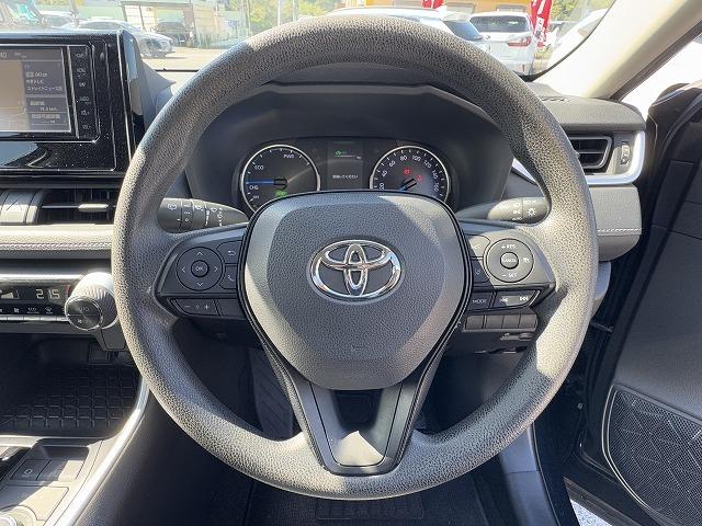 ＲＡＶ４ ハイブリッドＸ　１オーナー　レーダークルーズコントロール　純正ナビＴＶ　バックカメラ　ステアリングスイッチ　ＬＥＤヘッド　オートマチックハイビーム　電動パーキング　純正１７インチアルミ　スマートキー　オートライト（15枚目）