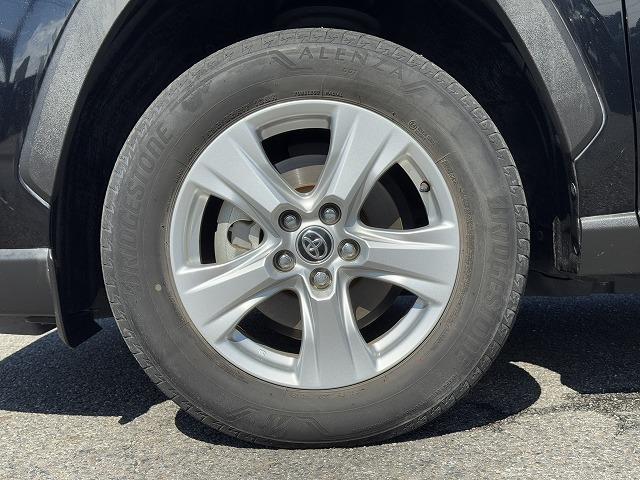 ＲＡＶ４ ハイブリッドＸ　１オーナー　レーダークルーズコントロール　純正ナビＴＶ　バックカメラ　ステアリングスイッチ　ＬＥＤヘッド　オートマチックハイビーム　電動パーキング　純正１７インチアルミ　スマートキー　オートライト（29枚目）