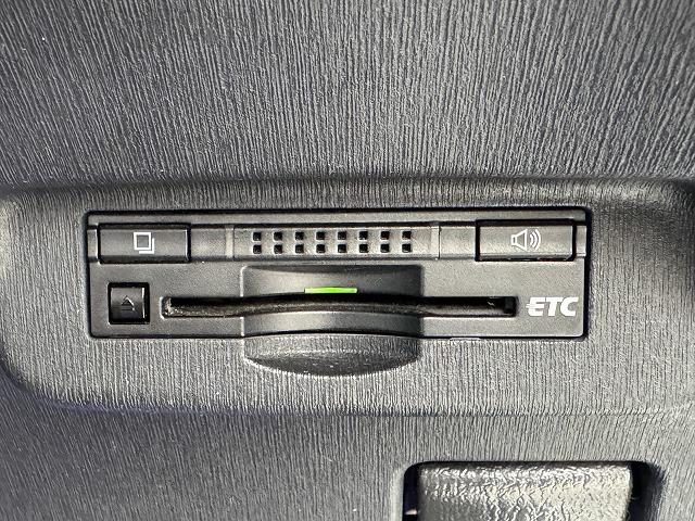 プリウス S 純正8型SDナビTV バックカメラ Bluetooth接続 HIDヘッド 社外フロント・リアバンパー スマートキー プッシュスタート ステアリングスイッチ ビルドインETC 純正15インチアルミ(5枚目)