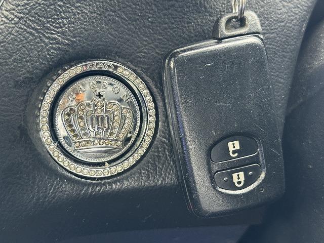 プリウス S 純正8型SDナビTV バックカメラ Bluetooth接続 HIDヘッド 社外フロント・リアバンパー スマートキー プッシュスタート ステアリングスイッチ ビルドインETC 純正15インチアルミ(10枚目)