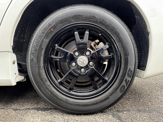 プリウス S 純正8型SDナビTV バックカメラ Bluetooth接続 HIDヘッド 社外フロント・リアバンパー スマートキー プッシュスタート ステアリングスイッチ ビルドインETC 純正15インチアルミ(29枚目)