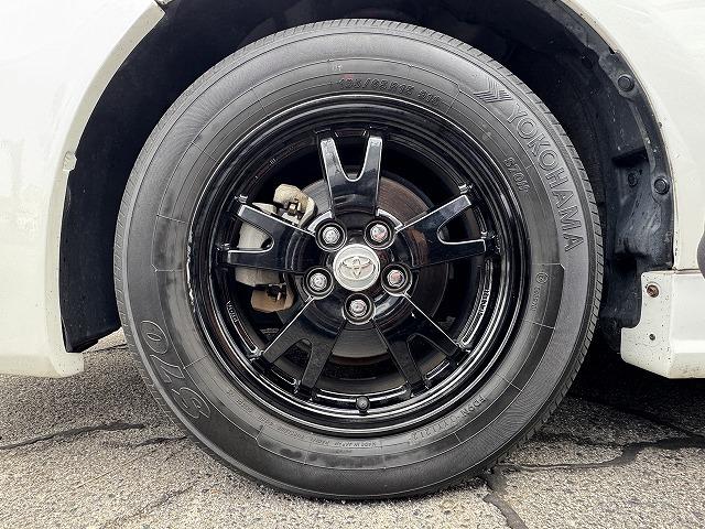 プリウス S 純正8型SDナビTV バックカメラ Bluetooth接続 HIDヘッド 社外フロント・リアバンパー スマートキー プッシュスタート ステアリングスイッチ ビルドインETC 純正15インチアルミ(30枚目)