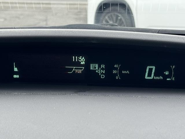 プリウス S 純正8型SDナビTV バックカメラ Bluetooth接続 HIDヘッド 社外フロント・リアバンパー スマートキー プッシュスタート ステアリングスイッチ ビルドインETC 純正15インチアルミ(43枚目)