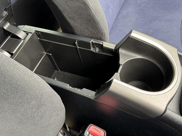 プリウス S 純正8型SDナビTV バックカメラ Bluetooth接続 HIDヘッド 社外フロント・リアバンパー スマートキー プッシュスタート ステアリングスイッチ ビルドインETC 純正15インチアルミ(55枚目)