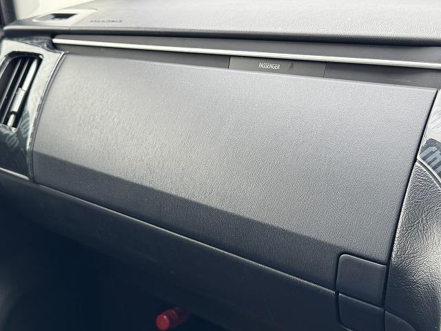 プリウス S 純正8型SDナビTV バックカメラ Bluetooth接続 HIDヘッド 社外フロント・リアバンパー スマートキー プッシュスタート ステアリングスイッチ ビルドインETC 純正15インチアルミ(56枚目)