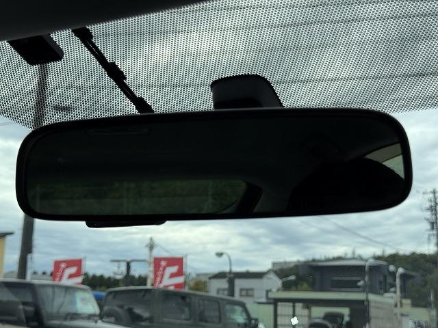 プリウス S 純正8型SDナビTV バックカメラ Bluetooth接続 HIDヘッド 社外フロント・リアバンパー スマートキー プッシュスタート ステアリングスイッチ ビルドインETC 純正15インチアルミ(60枚目)