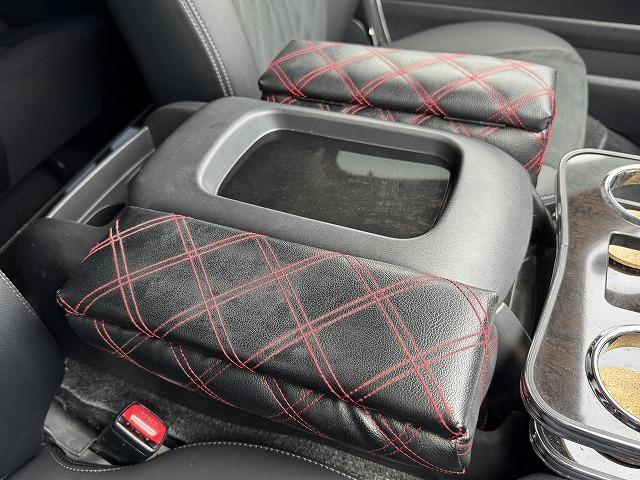 ハイエースバン スーパーGL ダークプライム ベットキット 社外フロントバンパー 社外テール 社外16インチアルミ フリップダウンモニター 社外ナビTV バックカメラ AC100V電源 両側スライドドア スマートキー ウッドコンビステアリング(10枚目)