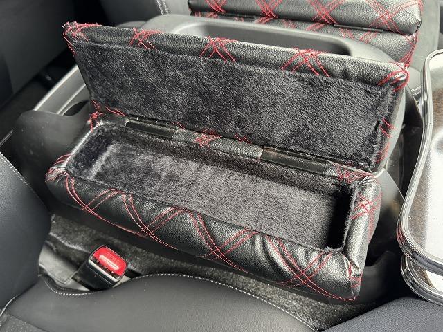 ハイエースバン スーパーGL ダークプライム ベットキット 社外フロントバンパー 社外テール 社外16インチアルミ フリップダウンモニター 社外ナビTV バックカメラ AC100V電源 両側スライドドア スマートキー ウッドコンビステアリング(52枚目)