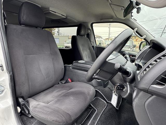 ハイエースバン ロングスーパーGL 両側電動スライドドア フリップダウンモニター 純正ナビTV バックカメラ 社外15インチアルミ LEDヘッド ステアリングスイッチ オートエアコン キーレスエントリー Bluetooth接続 ETC(6枚目)