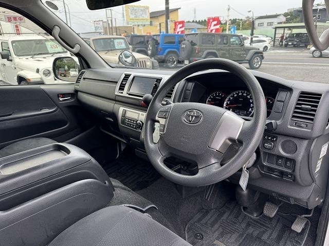 ハイエースバン ロングスーパーGL 両側電動スライドドア フリップダウンモニター 純正ナビTV バックカメラ 社外15インチアルミ LEDヘッド ステアリングスイッチ オートエアコン キーレスエントリー Bluetooth接続 ETC(41枚目)