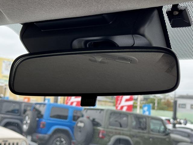 ハイエースバン ロングスーパーGL トヨタセーフティセンス モデリスタエアロ 社外ナビTV フリップダウンモニター バックカメラ 両側スライドドア 100V電源 LEDヘッド オートマチックハイビーム スマートキー 社外15インチアルミ(59枚目)