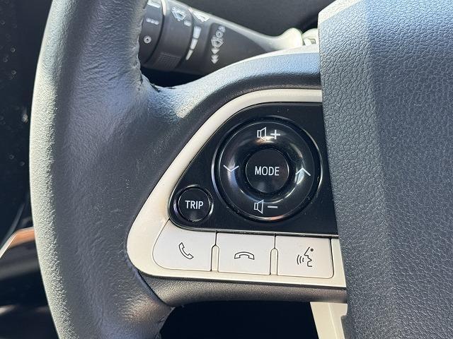 プリウス S 社外フルエアロ 純正ナビTV バックカメラ LEDヘッド スマートキー ステアリングスイッチ シートカバー 前後ドライブレコーダー 純正15インチアルミ オートライト Bluetooth接続 ETC(8枚目)