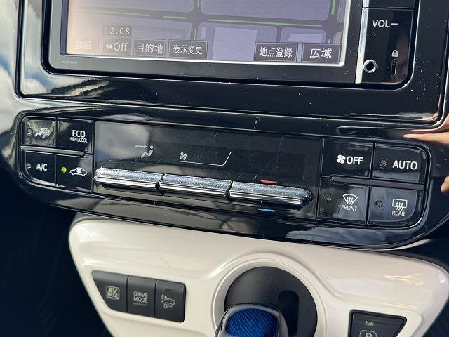 プリウス S 社外フルエアロ 純正ナビTV バックカメラ LEDヘッド スマートキー ステアリングスイッチ シートカバー 前後ドライブレコーダー 純正15インチアルミ オートライト Bluetooth接続 ETC(11枚目)