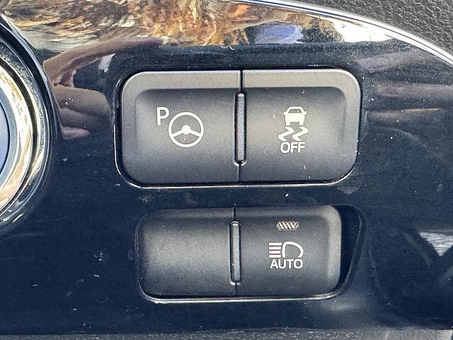 プリウス Sセーフティプラス トヨタセーフティセンス レーダークルーズコントロール 社外ナビTV バックカメラ パーキングアシスト LEDヘッド オートマチックハイビーム クリアランスソナー ステアリングスイッチ 15インチアルミ(8枚目)