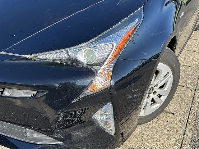 プリウス Sセーフティプラス トヨタセーフティセンス レーダークルーズコントロール 社外ナビTV バックカメラ パーキングアシスト LEDヘッド オートマチックハイビーム クリアランスソナー ステアリングスイッチ 15インチアルミ(18枚目)