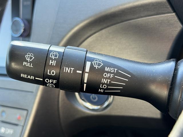 プリウス Ｓ　純正ナビＴＶ　バックカメラ　ステアリングスイッチ　スマートキー　プッシュスタート　ＨＩＤヘッドライト　オートライト　フォグランプ　純正１５インチアルミ　ＣＤ／ＤＶＤ再生　Ｂｌｕｅｔｏｏｔｈ接続　ＥＴＣ（42枚目）