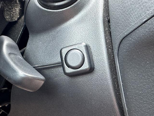 ハイエースバン ロングスーパーGL トヨタセーフティセンス 両側電動スライドドア ローダウン LED付きフロントスポイラー LEDヘッド オートマチックハイビーム 純正ナビTV バックカメラ Wエアバック スマートキー シートカバー(62枚目)