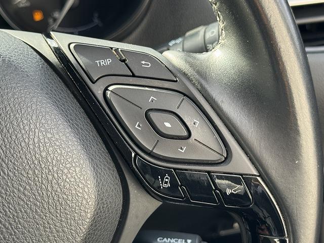 C-HR G LEDエディション TRDフルエアロ 4本出しマフラー 純正9型SDナビTV トヨタセーフティセンス レーダークルーズコントロール クリアランスソナー LEDヘッド 電動パーキング シートヒーター ハーフレザーシート(4枚目)