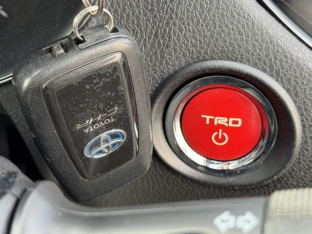 C-HR G LEDエディション TRDフルエアロ 4本出しマフラー 純正9型SDナビTV トヨタセーフティセンス レーダークルーズコントロール クリアランスソナー LEDヘッド 電動パーキング シートヒーター ハーフレザーシート(13枚目)
