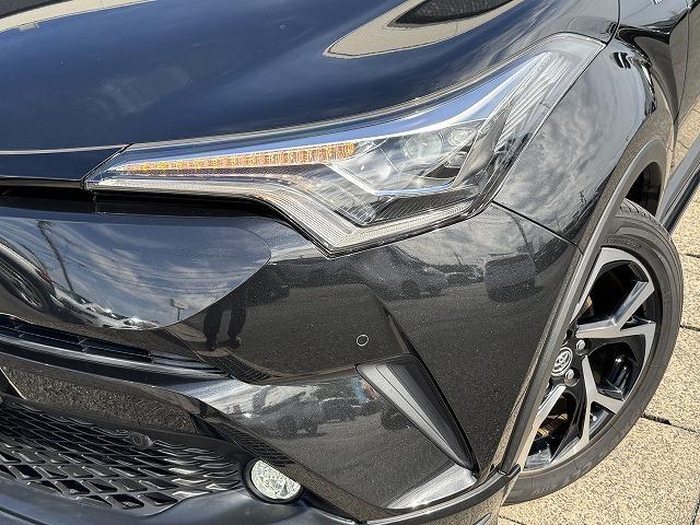C-HR G LEDエディション TRDフルエアロ 4本出しマフラー 純正9型SDナビTV トヨタセーフティセンス レーダークルーズコントロール クリアランスソナー LEDヘッド 電動パーキング シートヒーター ハーフレザーシート(18枚目)