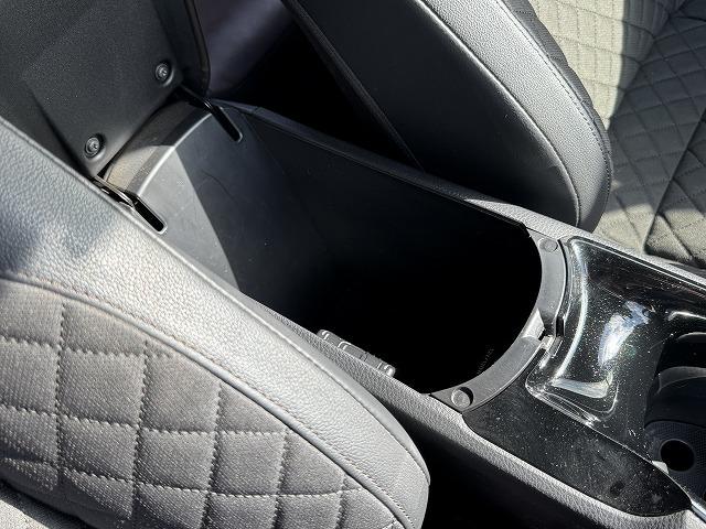 C-HR G LEDエディション TRDフルエアロ 4本出しマフラー 純正9型SDナビTV トヨタセーフティセンス レーダークルーズコントロール クリアランスソナー LEDヘッド 電動パーキング シートヒーター ハーフレザーシート(59枚目)