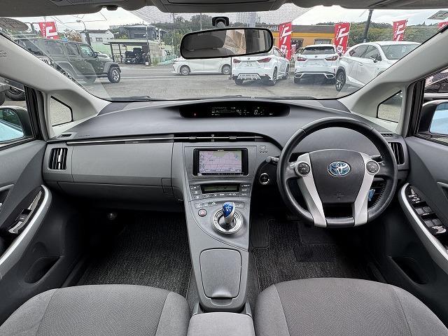 プリウス Sツーリングセレクション モデリスタエアロ クルーズコントロール LEDヘッドライト メモリーナビ バックカメラ ステアリングスイッチ スマートキー ビルドインETC 純正17インチアルミ フォグランプ オートライト(2枚目)