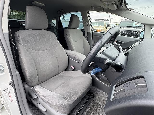 プリウス Sツーリングセレクション モデリスタエアロ クルーズコントロール LEDヘッドライト メモリーナビ バックカメラ ステアリングスイッチ スマートキー ビルドインETC 純正17インチアルミ フォグランプ オートライト(6枚目)