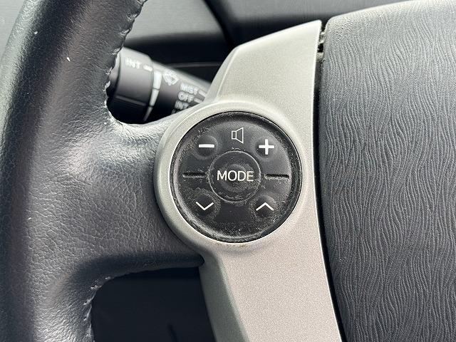 プリウス Sツーリングセレクション モデリスタエアロ クルーズコントロール LEDヘッドライト メモリーナビ バックカメラ ステアリングスイッチ スマートキー ビルドインETC 純正17インチアルミ フォグランプ オートライト(11枚目)