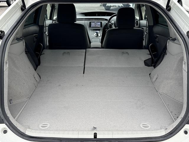 プリウス Sツーリングセレクション モデリスタエアロ クルーズコントロール LEDヘッドライト メモリーナビ バックカメラ ステアリングスイッチ スマートキー ビルドインETC 純正17インチアルミ フォグランプ オートライト(17枚目)