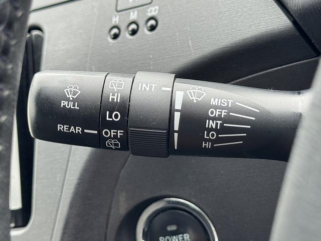 プリウス Sツーリングセレクション モデリスタエアロ クルーズコントロール LEDヘッドライト メモリーナビ バックカメラ ステアリングスイッチ スマートキー ビルドインETC 純正17インチアルミ フォグランプ オートライト(45枚目)