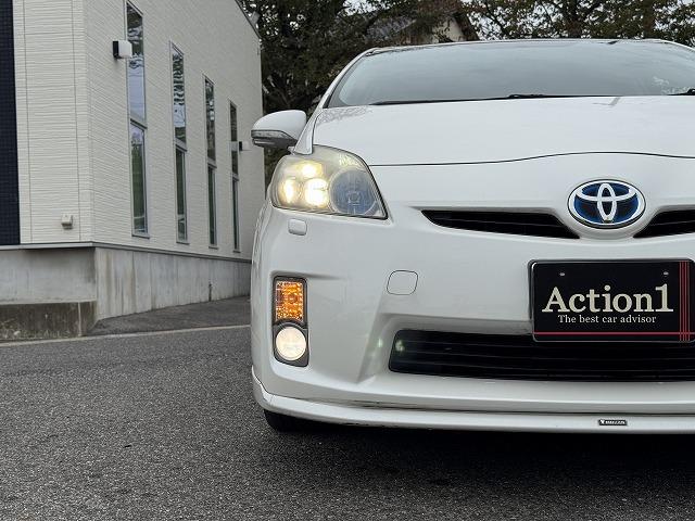 プリウス Sツーリングセレクション モデリスタエアロ クルーズコントロール LEDヘッドライト メモリーナビ バックカメラ ステアリングスイッチ スマートキー ビルドインETC 純正17インチアルミ フォグランプ オートライト(61枚目)