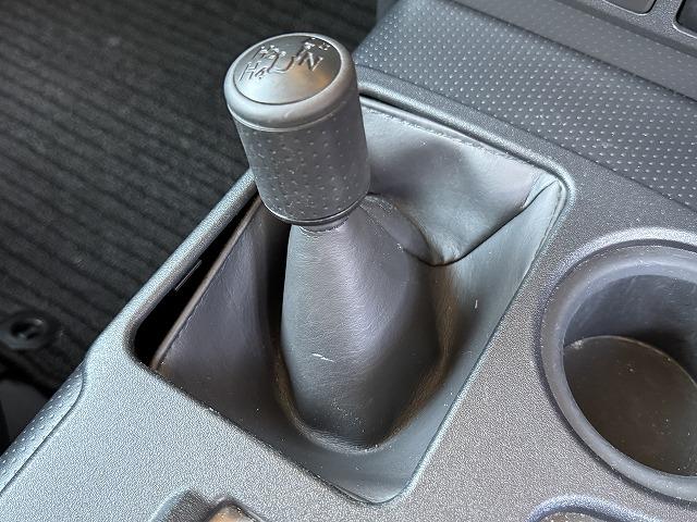 FJクルーザー カラーパッケージ 純正SDナビTV バックカメラ MKW17インチアルミホイール クリアランスソナー ステアリングスイッチ サイドステップ キーレスエントリー 背面タイヤ Bluetooth接続 ミュージックサーバー(12枚目)