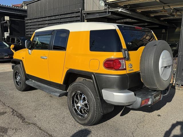 FJクルーザー カラーパッケージ 純正SDナビTV バックカメラ MKW17インチアルミホイール クリアランスソナー ステアリングスイッチ サイドステップ キーレスエントリー 背面タイヤ Bluetooth接続 ミュージックサーバー(26枚目)