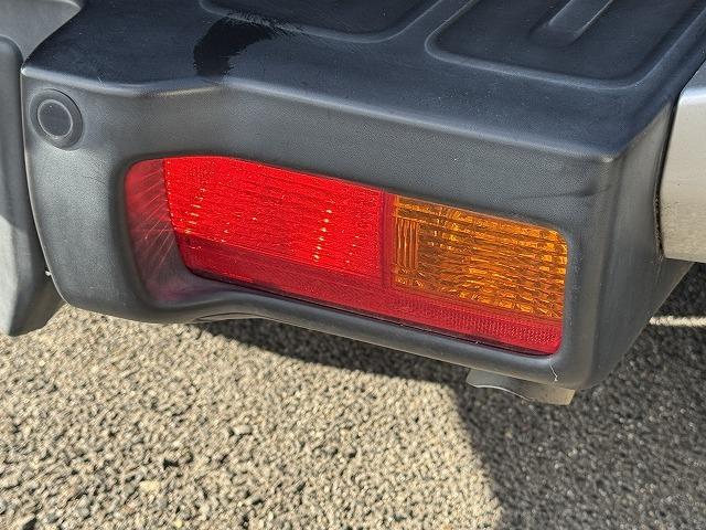 FJクルーザー カラーパッケージ 純正SDナビTV バックカメラ MKW17インチアルミホイール クリアランスソナー ステアリングスイッチ サイドステップ キーレスエントリー 背面タイヤ Bluetooth接続 ミュージックサーバー(37枚目)