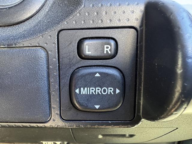 FJクルーザー カラーパッケージ 純正SDナビTV バックカメラ MKW17インチアルミホイール クリアランスソナー ステアリングスイッチ サイドステップ キーレスエントリー 背面タイヤ Bluetooth接続 ミュージックサーバー(57枚目)