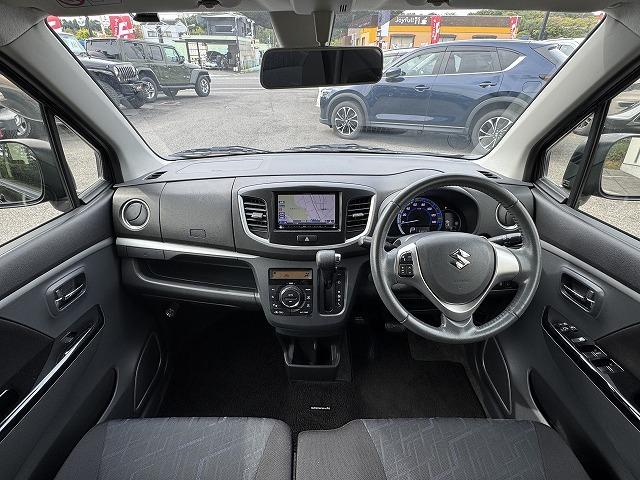 ワゴンＲスティングレー Ｘ　衝突軽減ｓ　社外ナビＴＶ　シートヒーター　スマートキー　プッシュスタート　ＨＩＤヘッド　オートライト　プロジェクターヘッド　純正１４インチアルミホイール　ステアリングスイッチ　アイドリングストップ（2枚目）