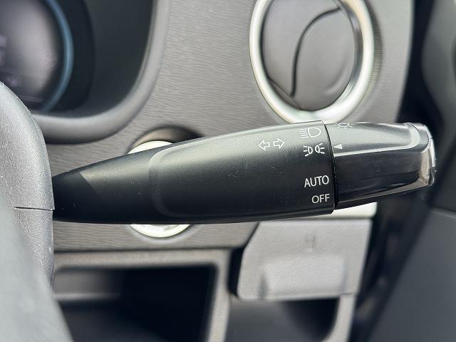 ワゴンＲスティングレー Ｘ　衝突軽減ｓ　社外ナビＴＶ　シートヒーター　スマートキー　プッシュスタート　ＨＩＤヘッド　オートライト　プロジェクターヘッド　純正１４インチアルミホイール　ステアリングスイッチ　アイドリングストップ（11枚目）