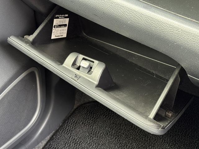 ワゴンＲスティングレー Ｘ　衝突軽減ｓ　社外ナビＴＶ　シートヒーター　スマートキー　プッシュスタート　ＨＩＤヘッド　オートライト　プロジェクターヘッド　純正１４インチアルミホイール　ステアリングスイッチ　アイドリングストップ（14枚目）