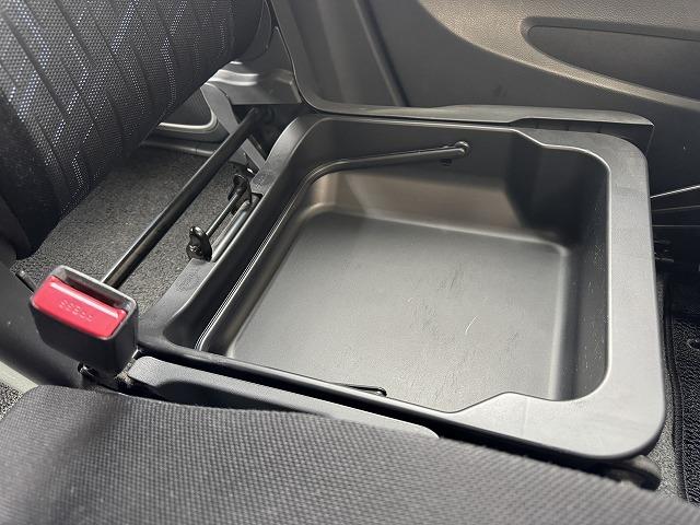 ワゴンＲスティングレー Ｘ　衝突軽減ｓ　社外ナビＴＶ　シートヒーター　スマートキー　プッシュスタート　ＨＩＤヘッド　オートライト　プロジェクターヘッド　純正１４インチアルミホイール　ステアリングスイッチ　アイドリングストップ（16枚目）