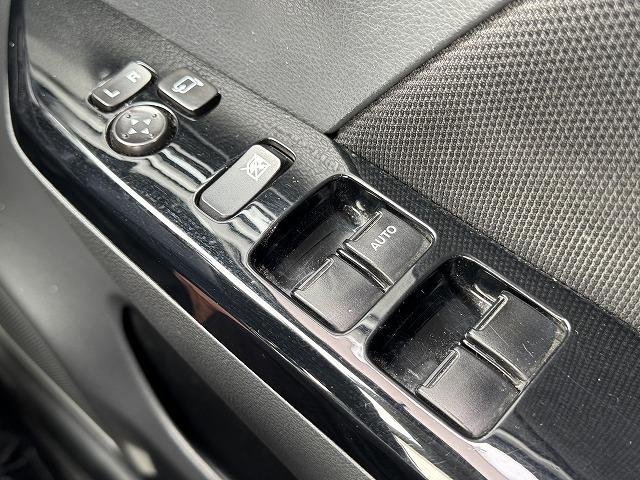 ワゴンＲスティングレー Ｘ　衝突軽減ｓ　社外ナビＴＶ　シートヒーター　スマートキー　プッシュスタート　ＨＩＤヘッド　オートライト　プロジェクターヘッド　純正１４インチアルミホイール　ステアリングスイッチ　アイドリングストップ（41枚目）