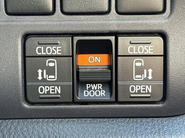 ヴォクシー ハイブリッドV モデリスタエアロ 両側電動スライドドア クルーズコントロール シートヒーター 純正9型ナビTV バックカメラ LEDヘッド 社外15インチアルミ 置くだけ充電 ステアリングスイッチ Bluetooth(3枚目)